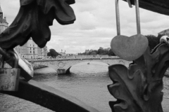 Love-locks-on-the-bridge-BnW