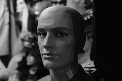 freaky-looking-mannequin-fella